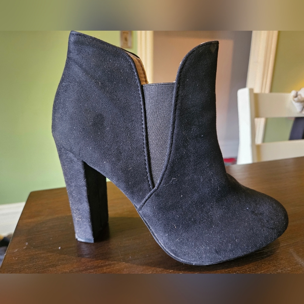Lov mark black ankle boot